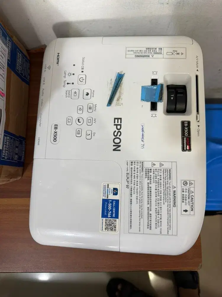 Proyektor Epson EB x500 normal
