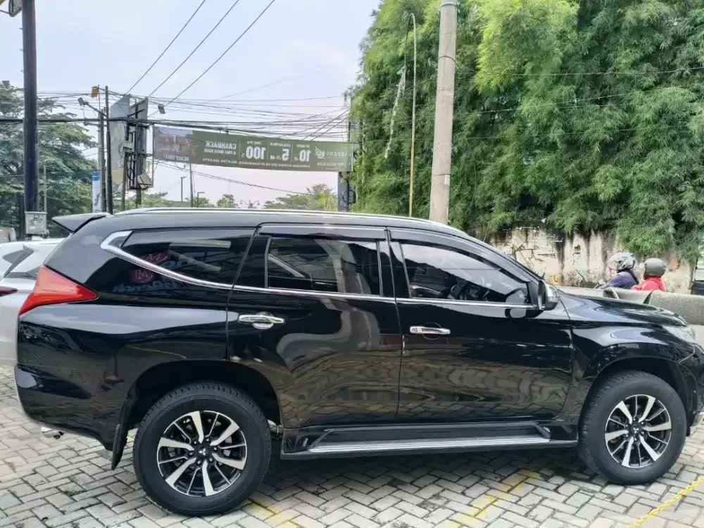 Pajero Dakar 4x2 2017 Black Piano