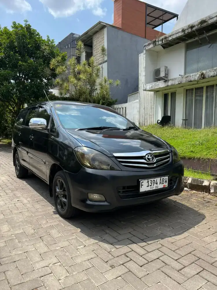 Innova G Bensin 2010