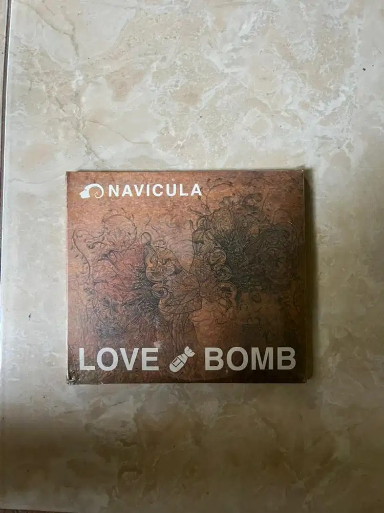 CD Navicula – Love Bomb