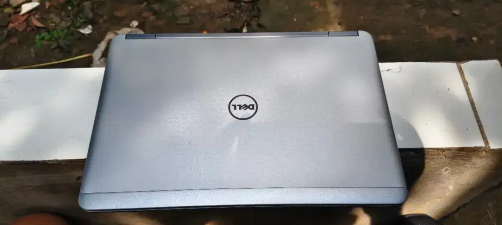 Dell latitude E7240