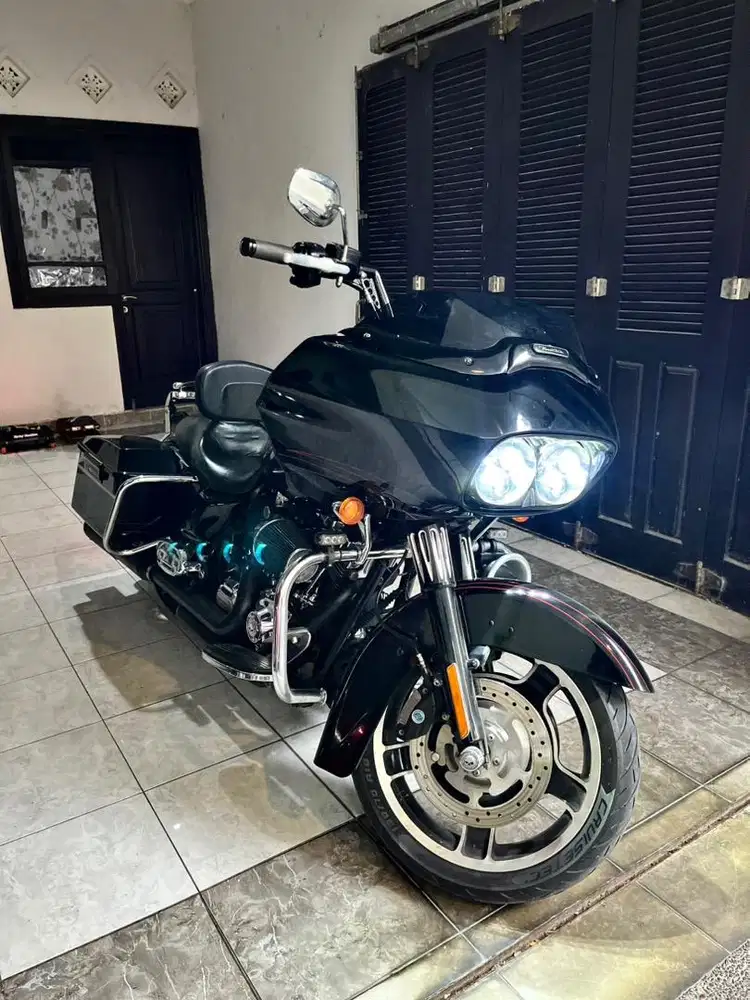 Harley Davidson Full Paper Black Road Glide 2013