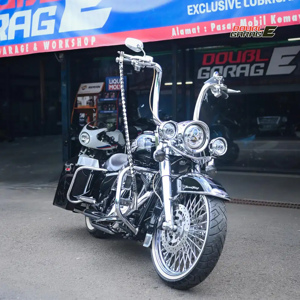 ‎HARLEY DAVIDSON ROAD KING 2009 HITAM 2008 FULL SPEK 
‎