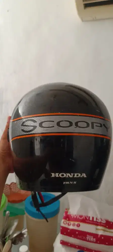 Helm honda scoopy