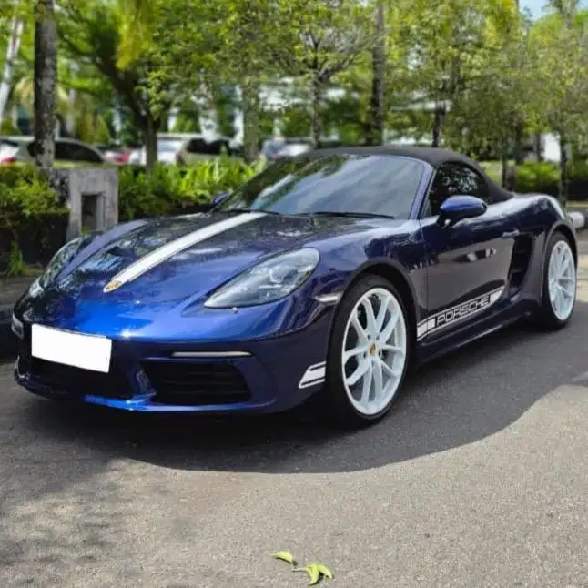 (CASH) Porsche Boxster 718 2023