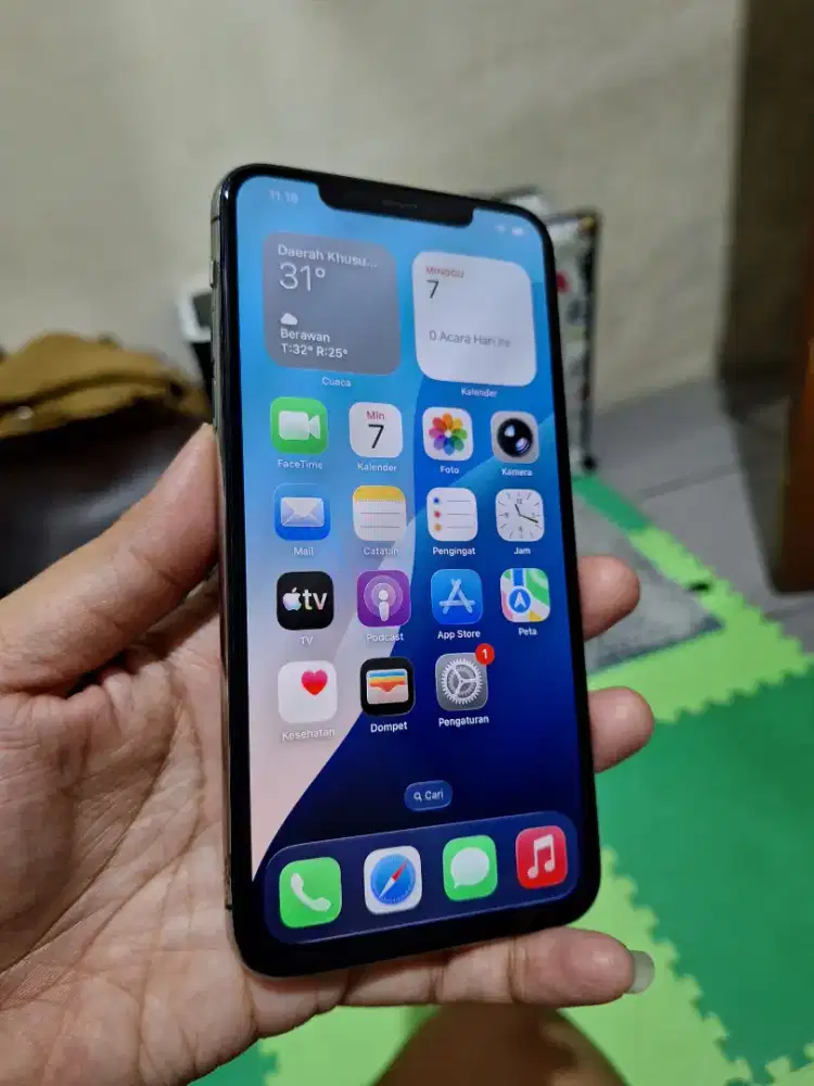 Iphone 11 Pro Max 256 GB Fullset Siap Pakai