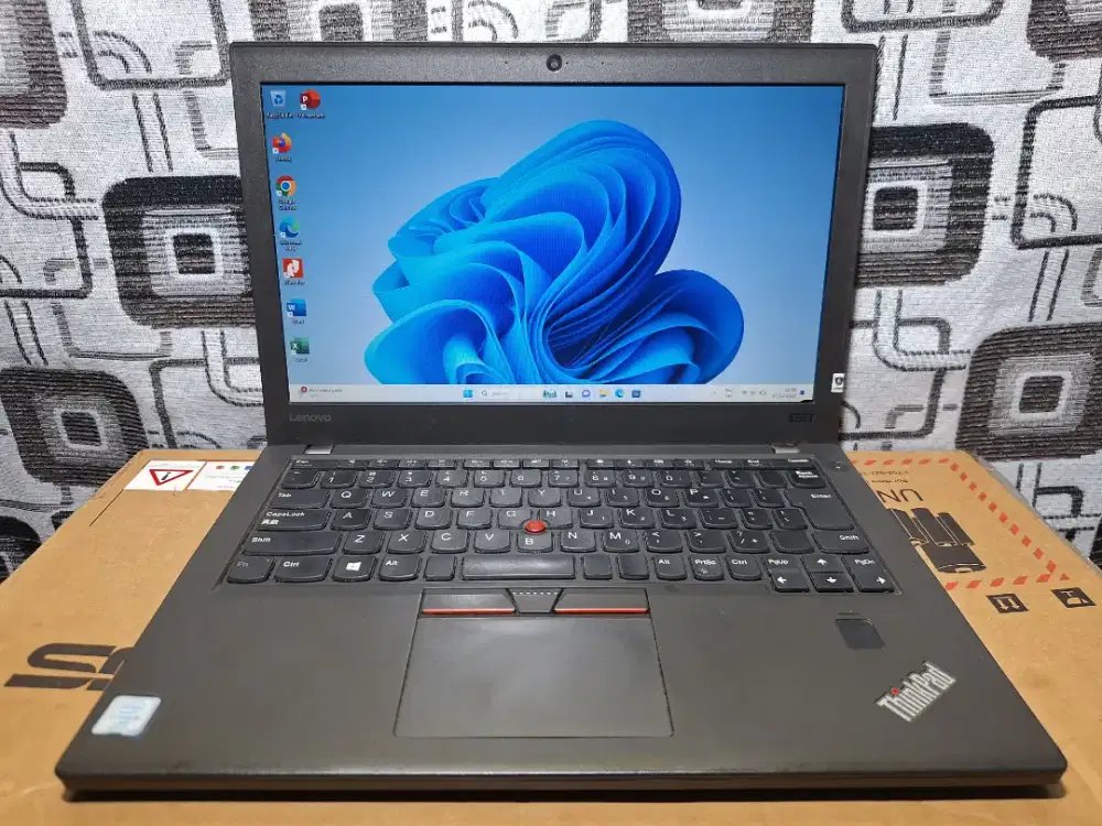 Laptop Lenovo Thinkpad Core i5 ram 8gb SSD super cepat siap pakai