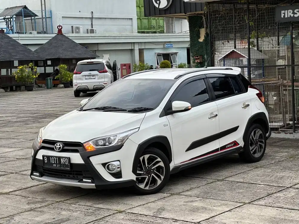 ANTIK !! DP 10JT YARIS HEYKERS MATIC AT 2017 KM55RB LOW !!