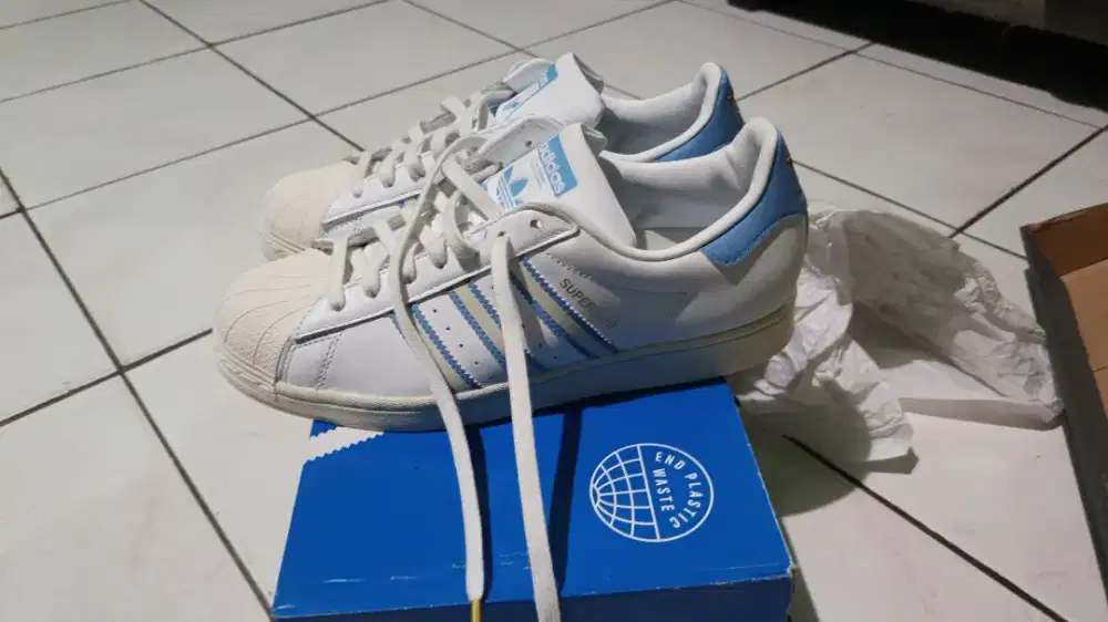 Adidas superstar