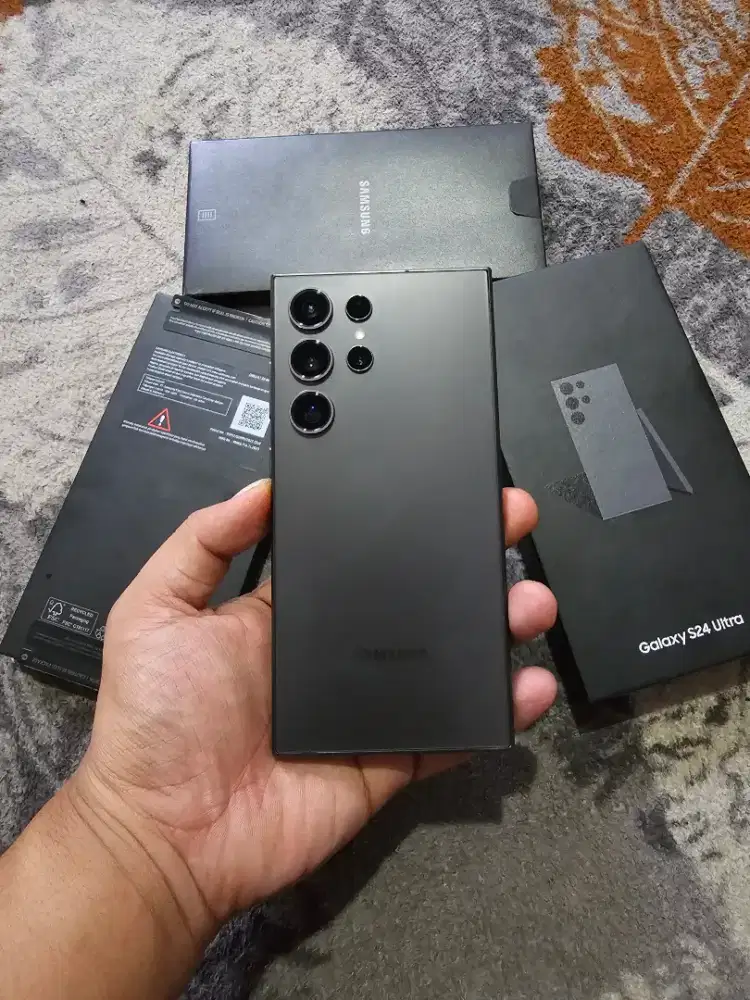 Samsung S24 Ultra 12 /512 gb second