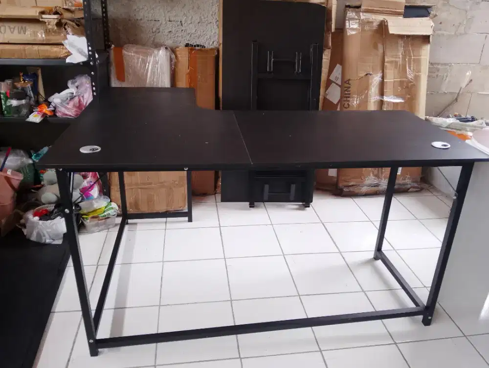 Meja gaming L 140x100