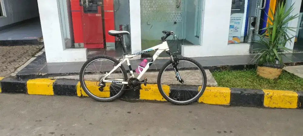 Sepeda MTB Mongoose 26