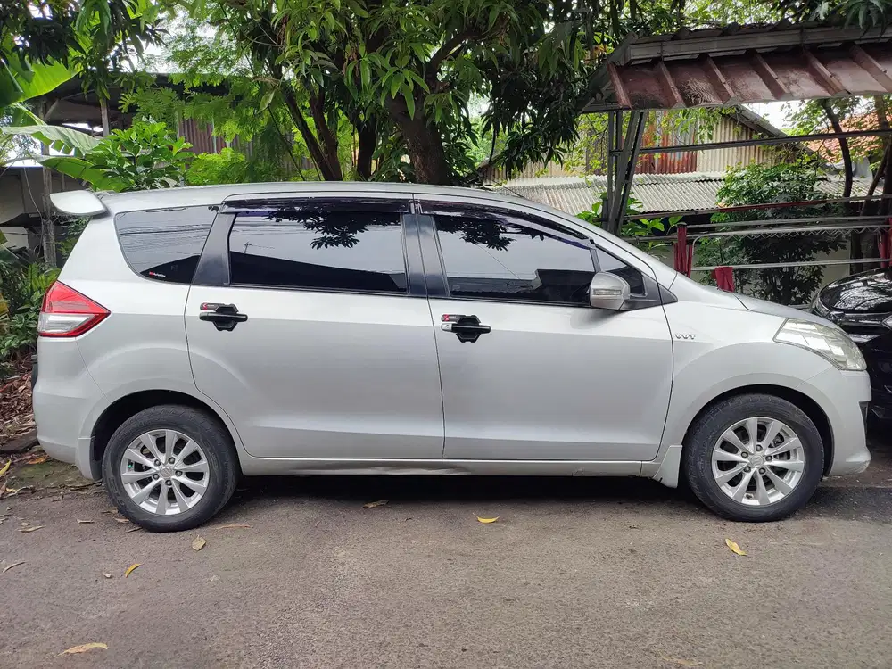 Suzuki Ertiga 2012 Bensin