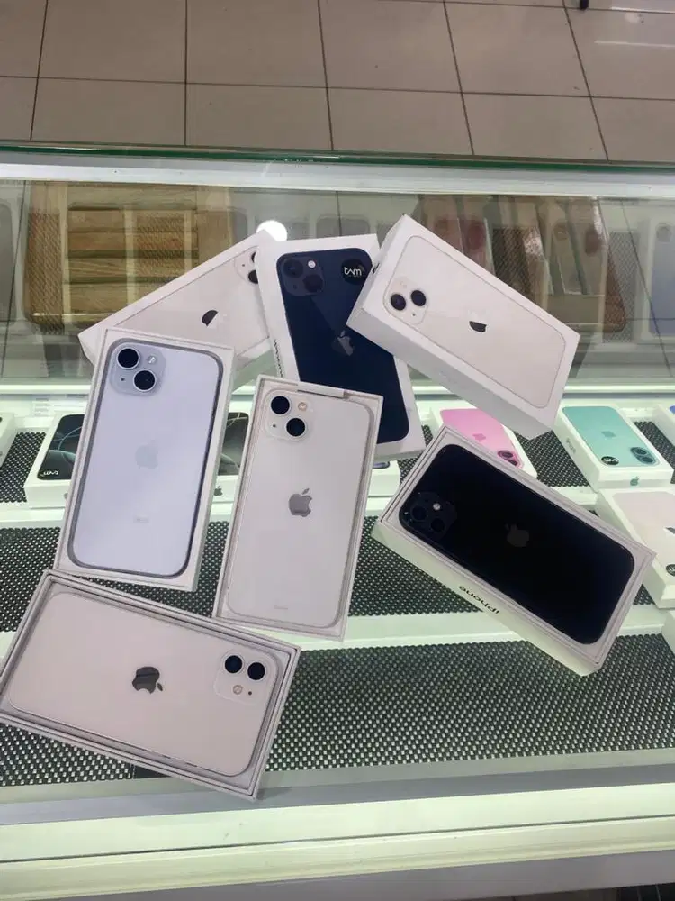 READY IPHONE 13 DAN 15 128GB SECOND