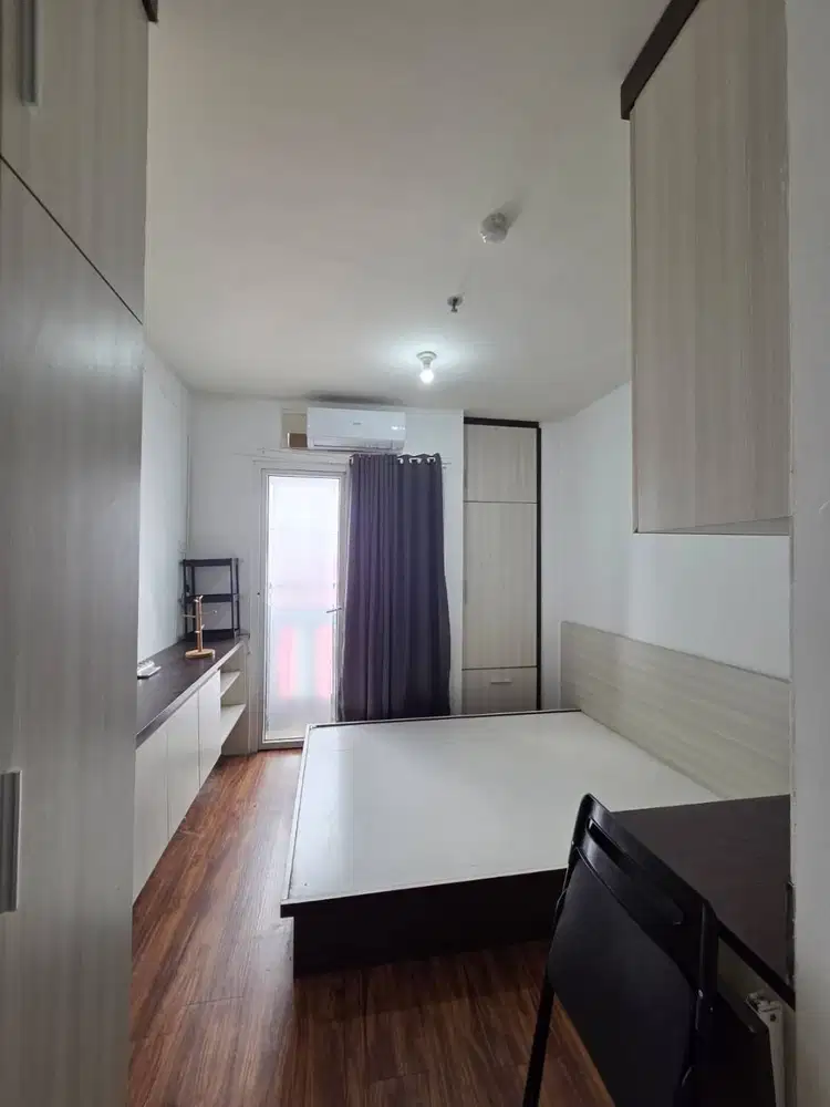 Kamar studio Green Pramuka, Tower Nerine, Milik Pribadi, Sewa Tahunan
