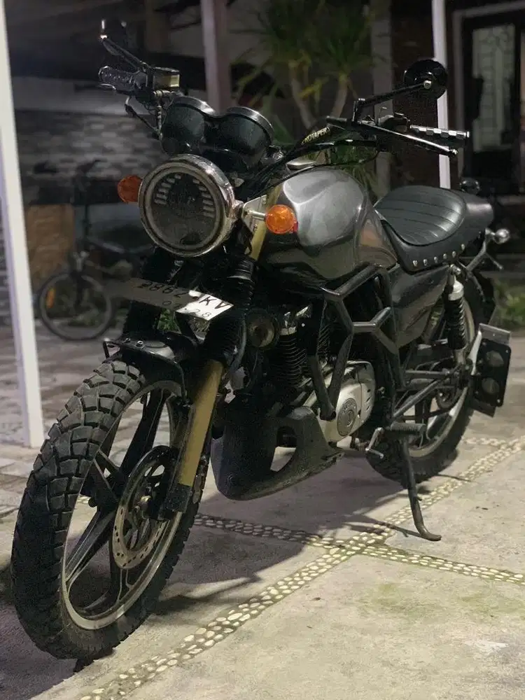 Suzuki Thunder custom