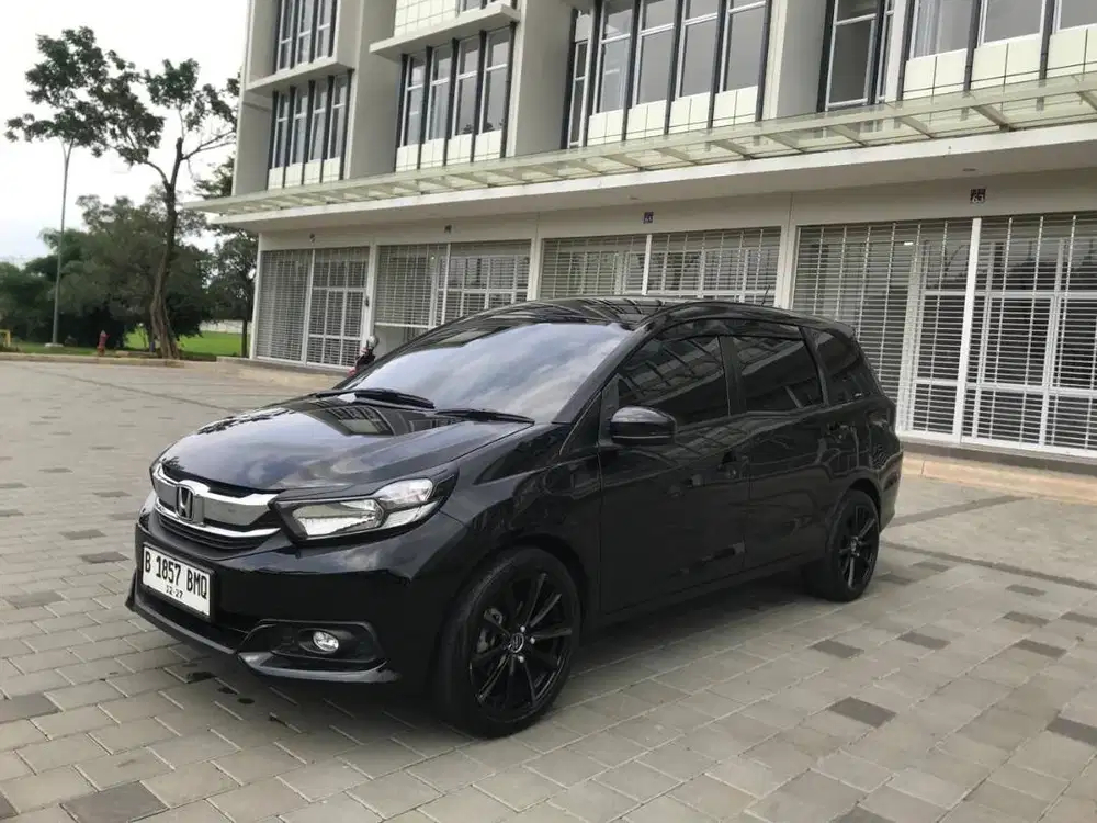 MOBILIO E CVT 2018 HITAM MULUS BARU SERVICE (PERORANGAN)