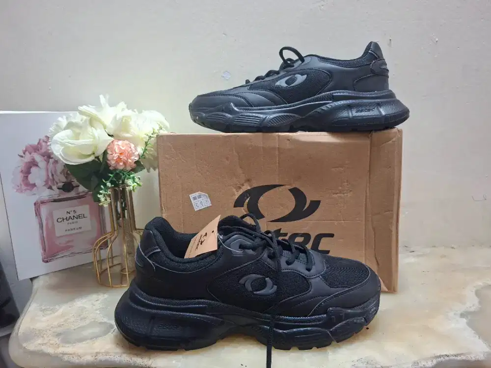 SEPATU ASTEC 44 HITAM