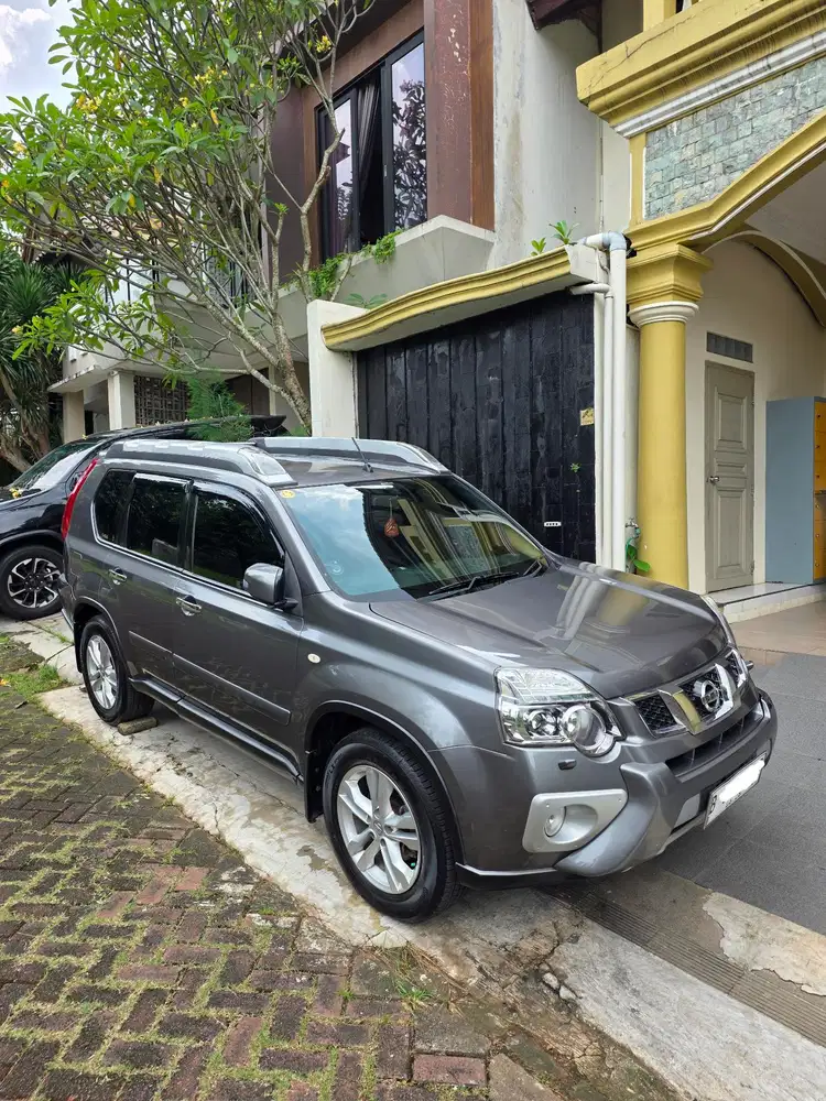 Nissan X-Trail 2012 Bensin