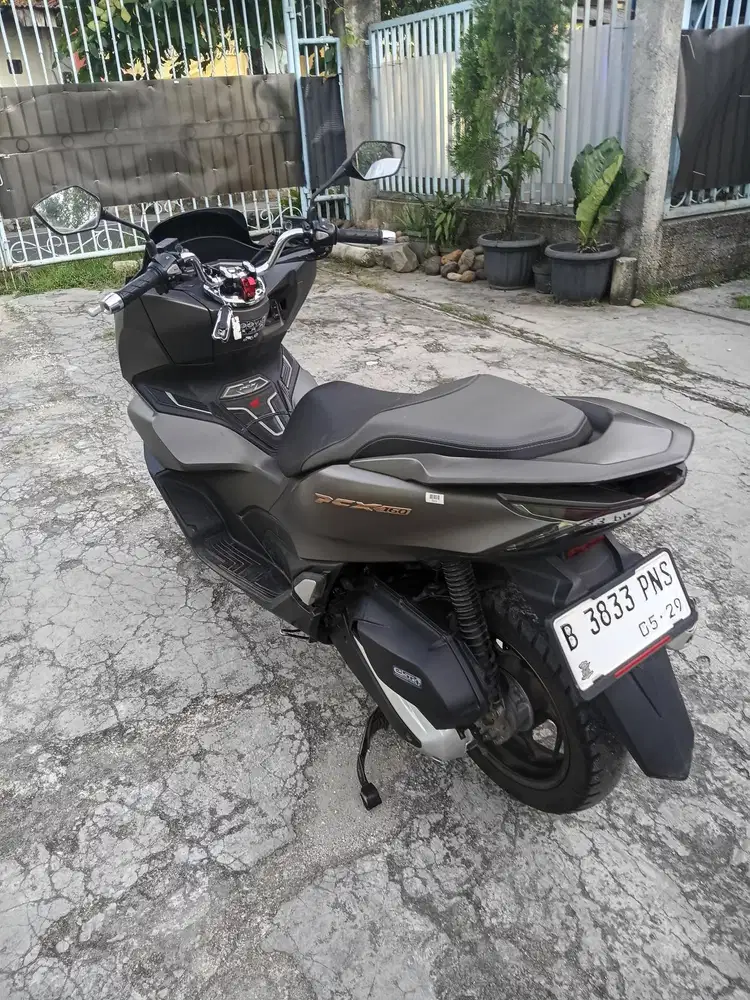 {jual butuh} Honda PCX 160cc Orisinil Full
