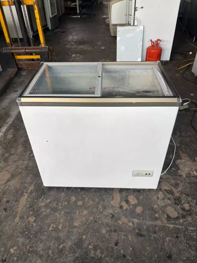 Frezer sleding kaca 171 liter mesin ori