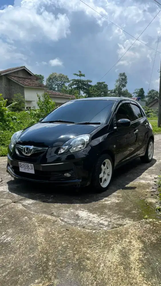 di jual honda brio 2015 E manual