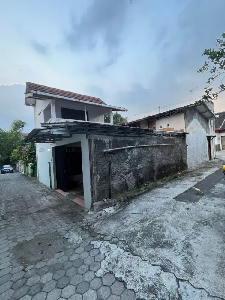 Djual Rumah Belakang HYTT Jalan Palagan