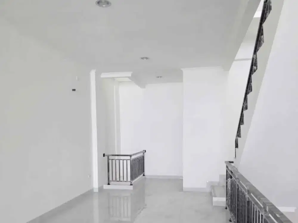 disewakan Ruko sedayu city 3 Lantai,Utara ,Kelapa gading