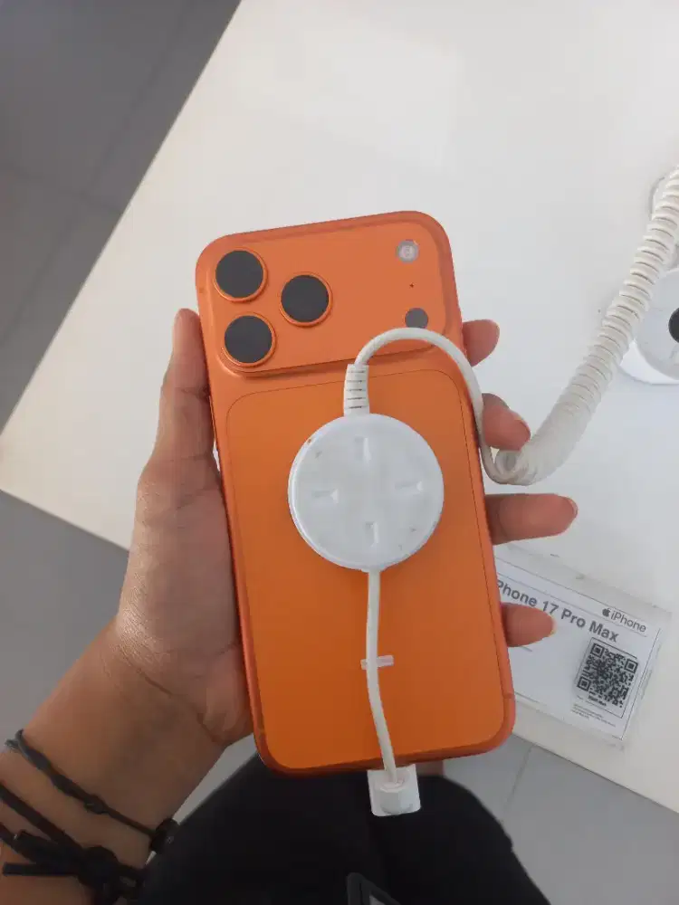 Ready iphone 17 Pro Max garansi resmi promo kredit bunga 0%