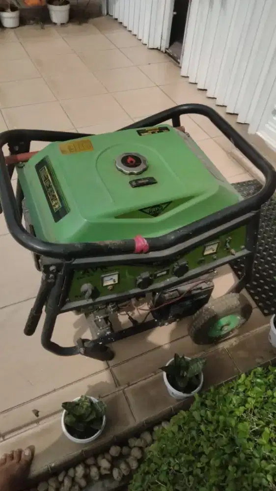 Servis genset panggilan