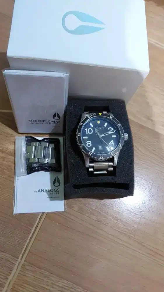 Jam tangan Nixon the diplomat original