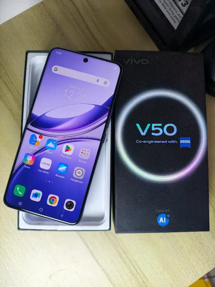 VIVO V50 RAM 12 /256 GB (3 bulan pakai)
