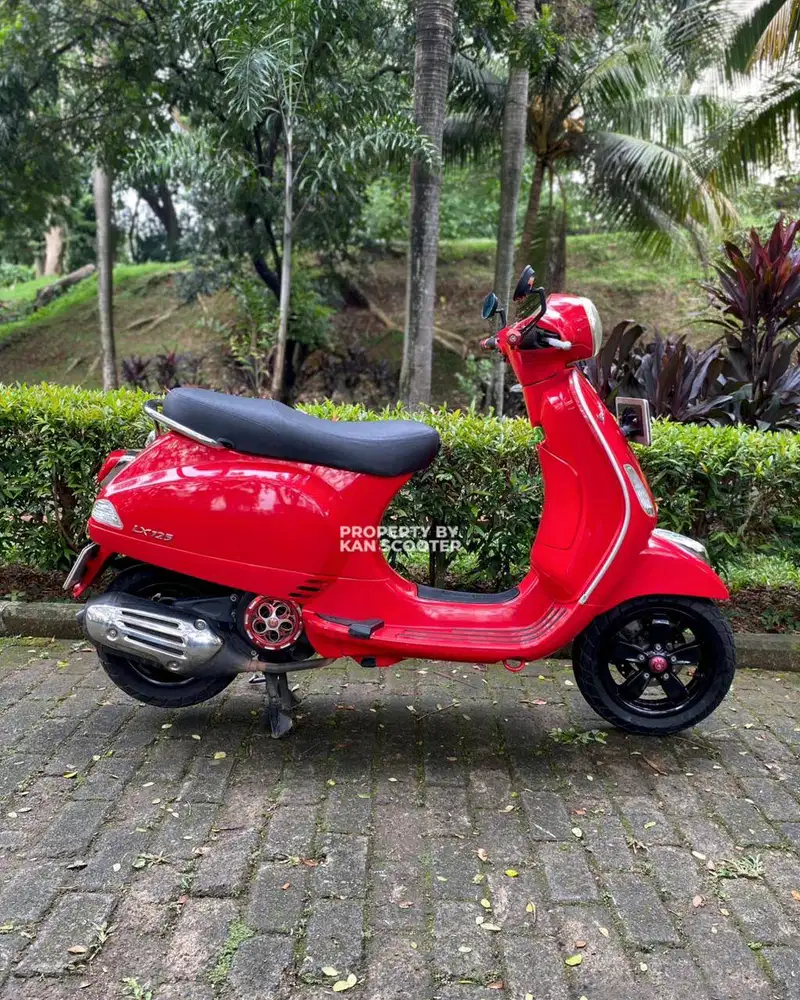 JUAL MURAH VESPA LX 125 IGET 2018 MULUS
