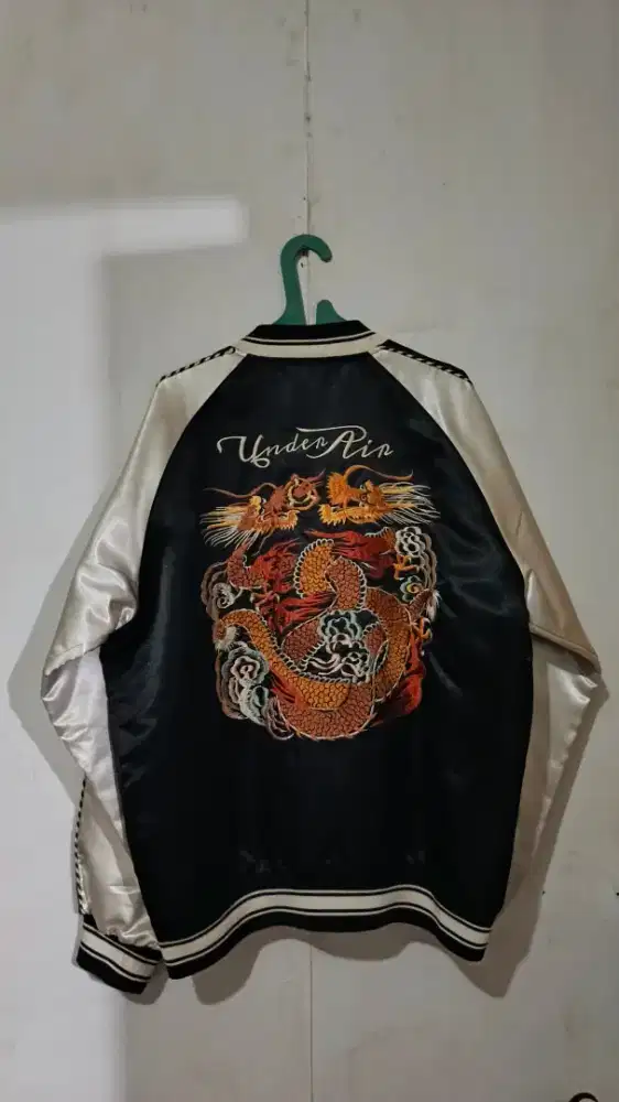 Jaket sukajan sukajan