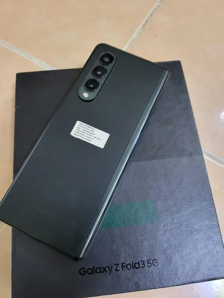 Saleee!! Samsung Galaxy Z Fold 3 5G