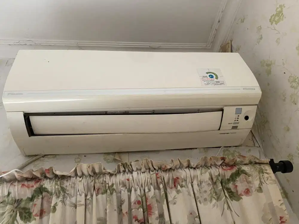 Jual cepat AC Daikin Inverter 1 PK R32 (Thailand)