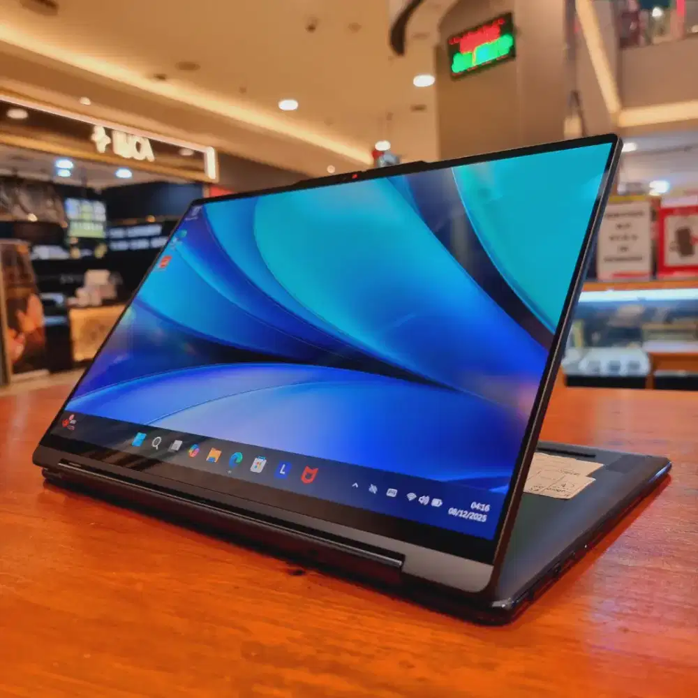 Lenovo YOGA 9 (2in1) Touchscreen - intel Core ULTRA 7 155H - intel Arc