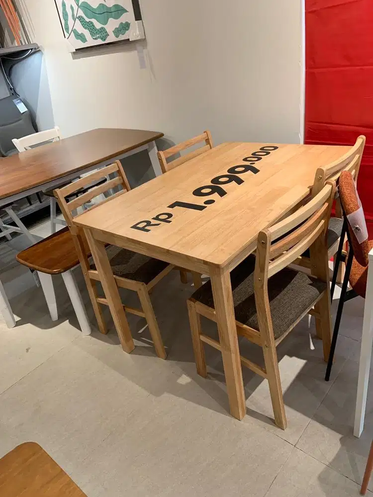 Set meja makan hemat