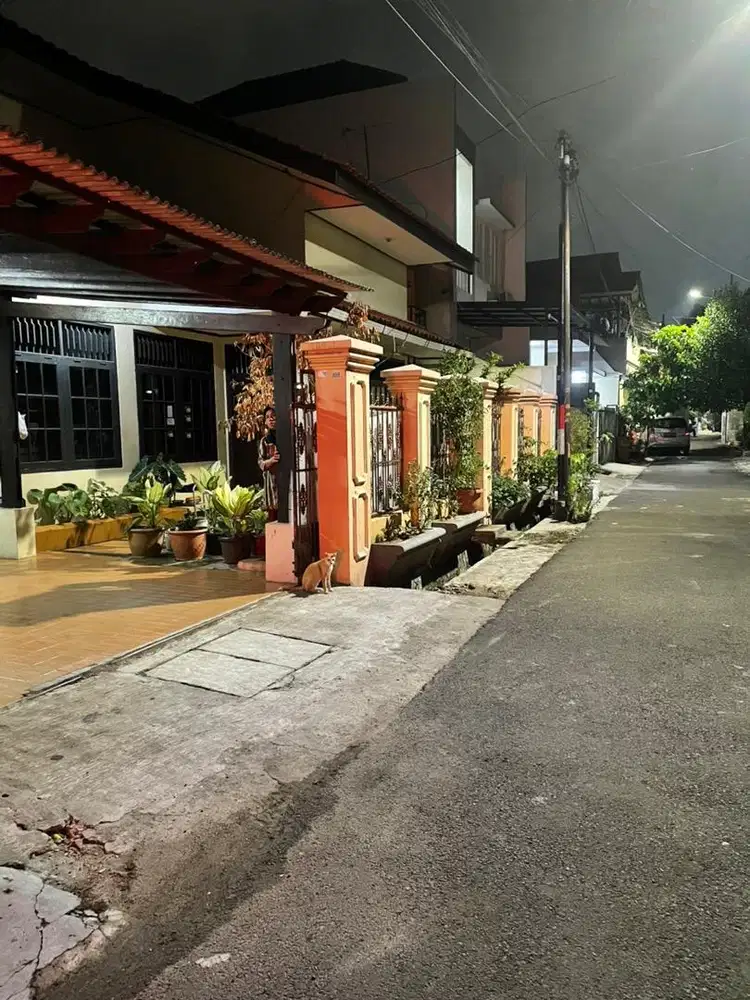Rumah Disewakan Untuk tempat tinggal/kantor