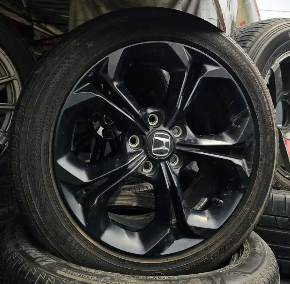 Velg OEM Honda Civic Turbo New R17 PCD5x114.3.  4pcs velg Ban Yokohama