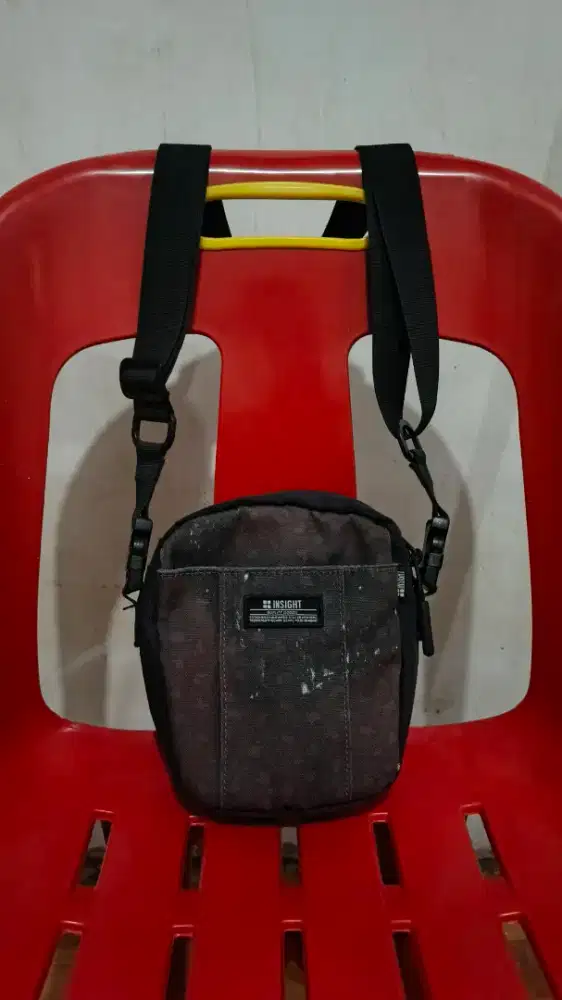 Tas selempang insight