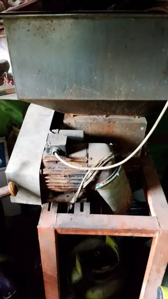 Mesin penggiling kedelai ( produksi Tempe )