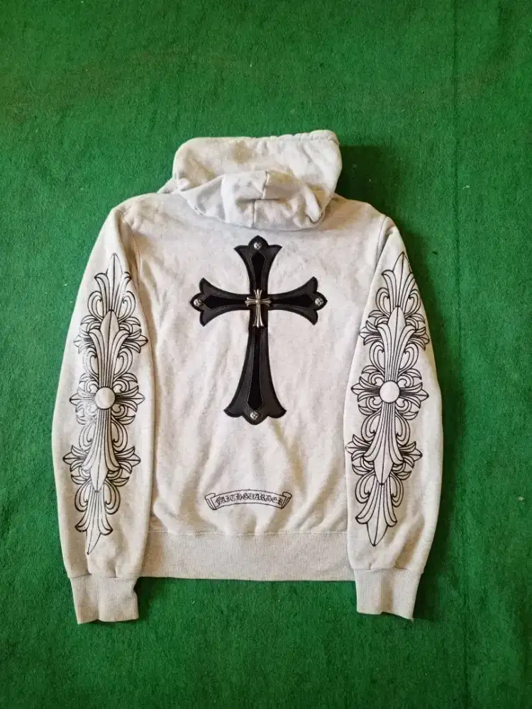 jaket salib besi unik