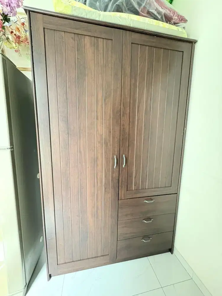Lemari Pakaian ex IKEA
