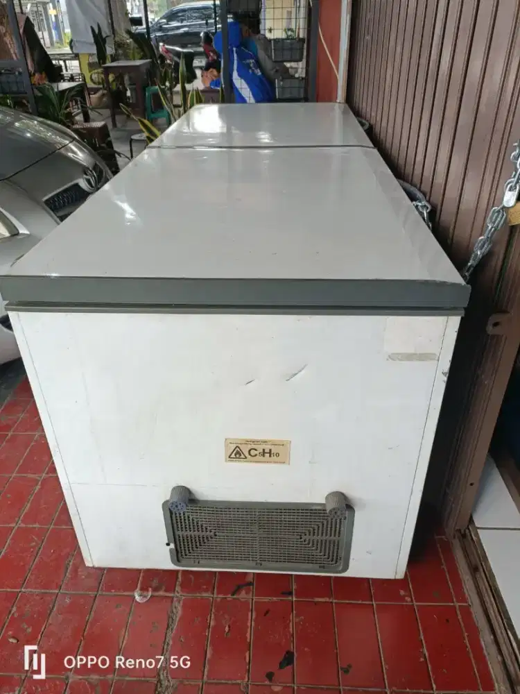 Jual freezer Gea 1050liter