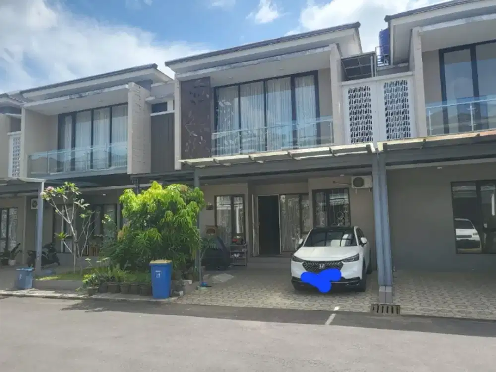 RUMAH DUA LANTAI SEBERANG UNIVERSITAS SILIWANGI