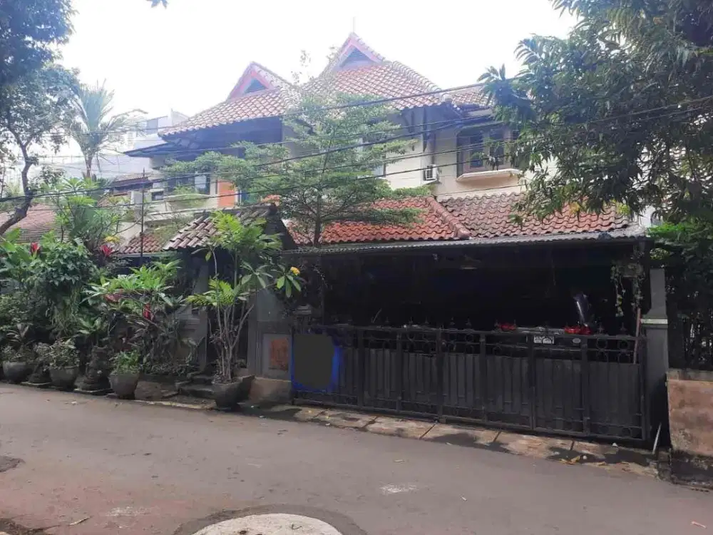 Rumah 2 Lantai di Jl. Hang Jebat, Gunung Jakarta selatan