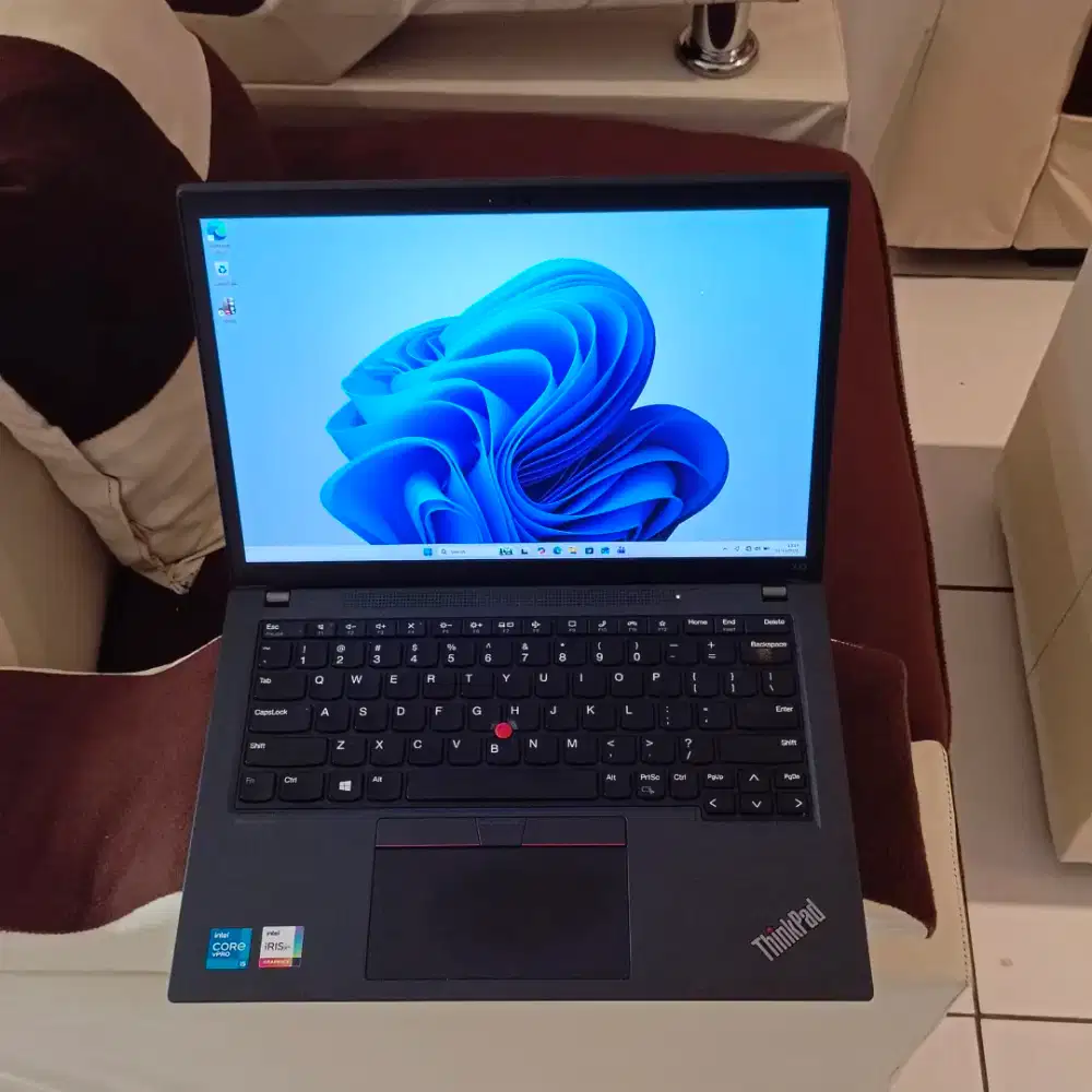 Thinkpad X13 | i5 Gen 11th | Intel iris Xe | Ram 16 GB | Ssd 256GB