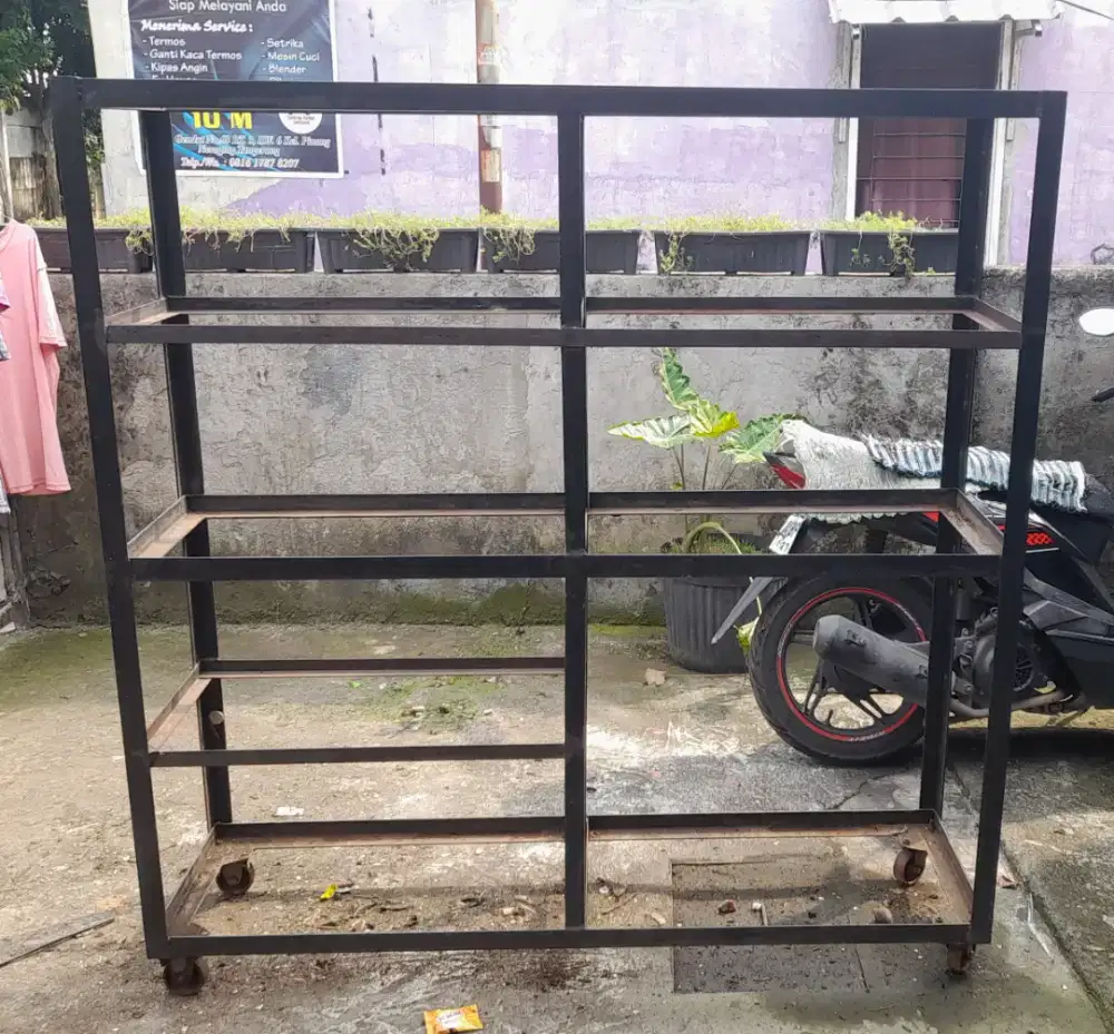 Rak besi ex bengkel