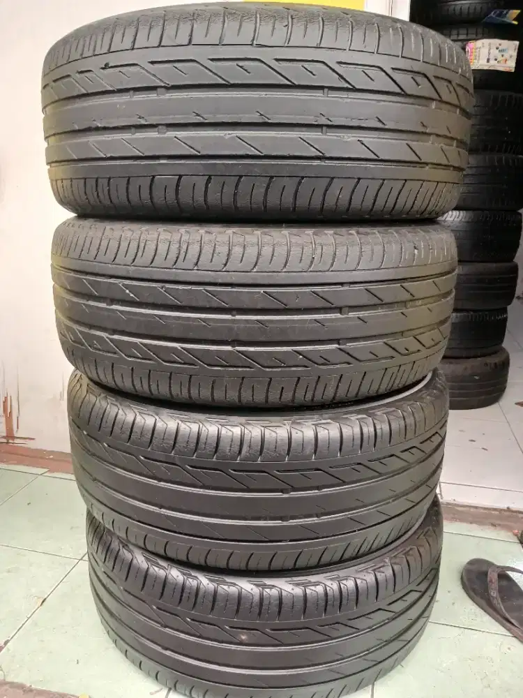 225/50 17 bs turanza RFT 4 PCS nik 15.